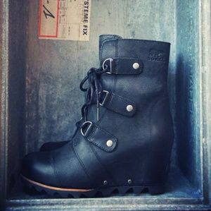 Sorel Joan of Arctic Wedge Boot 7 black